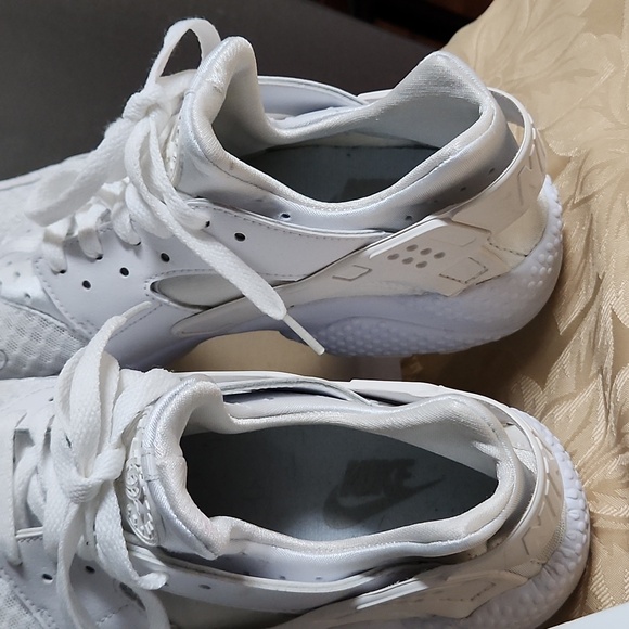 Nike Air Huarache womens sneakers sz 8.5 - Picture 6 of 8